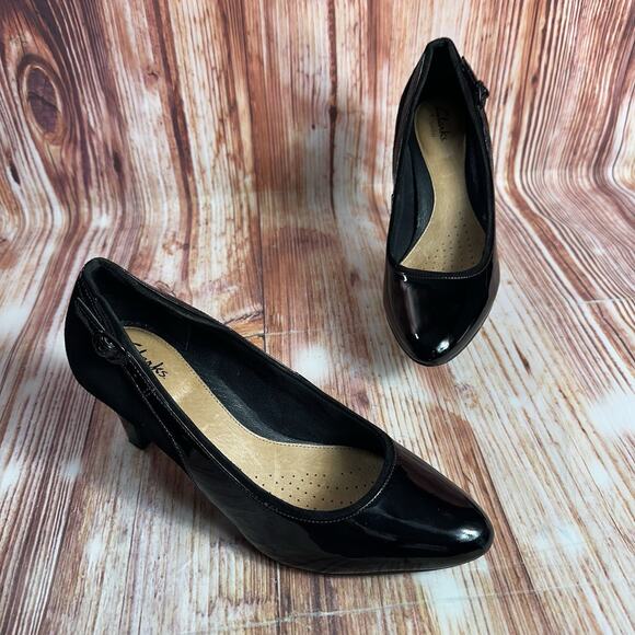 Clarks Shoes - Clarks Artisan Active Air Sz 7 Black Suede Patent Leather Pumps Dress Shoes Heel